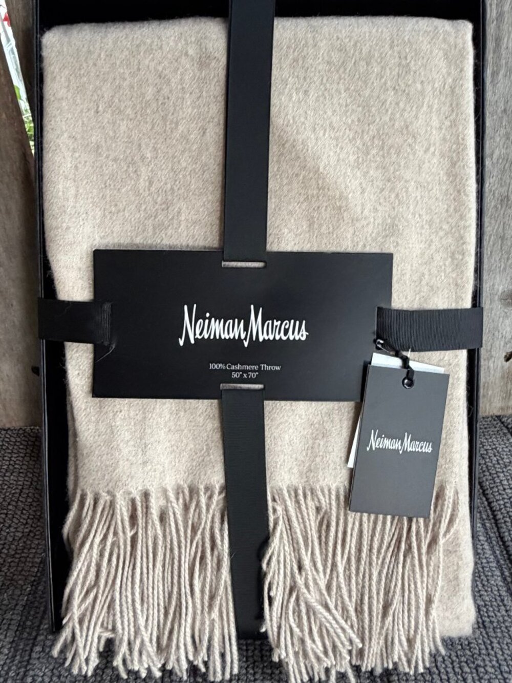 Neiman Marcus 100% CASHMERE THROW 50 X 70 BLANKET MSRP $398 OATMEAL HEATHER